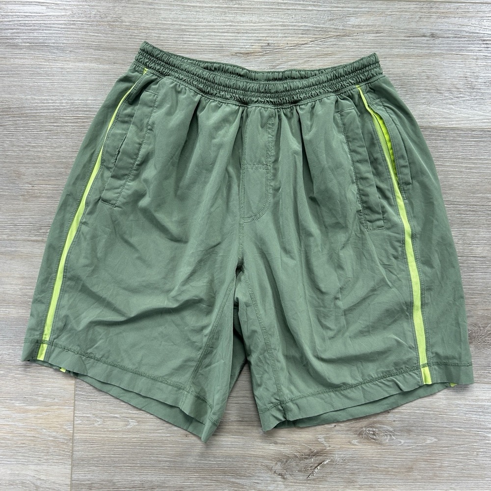 Lululemon Large Pace Breaker Shorts 9" Green Lined Workout Running Gym**